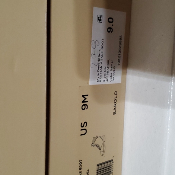 michael kors ankle boot    size 9 color brown - Picture 9 of 9